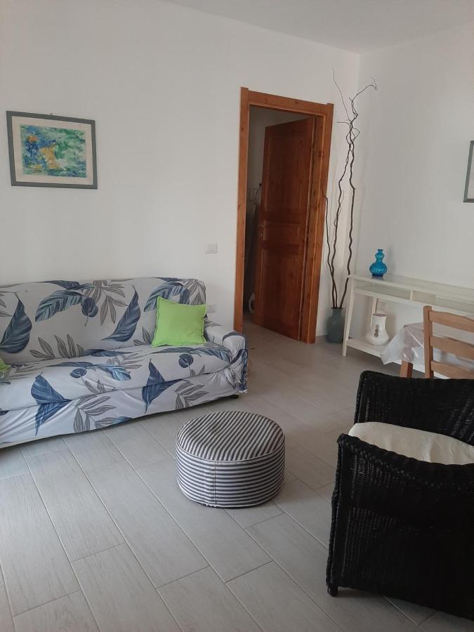 Sun Sea And Relax Villetta A Due Passi Dal Mare Solanas  Exterior photo